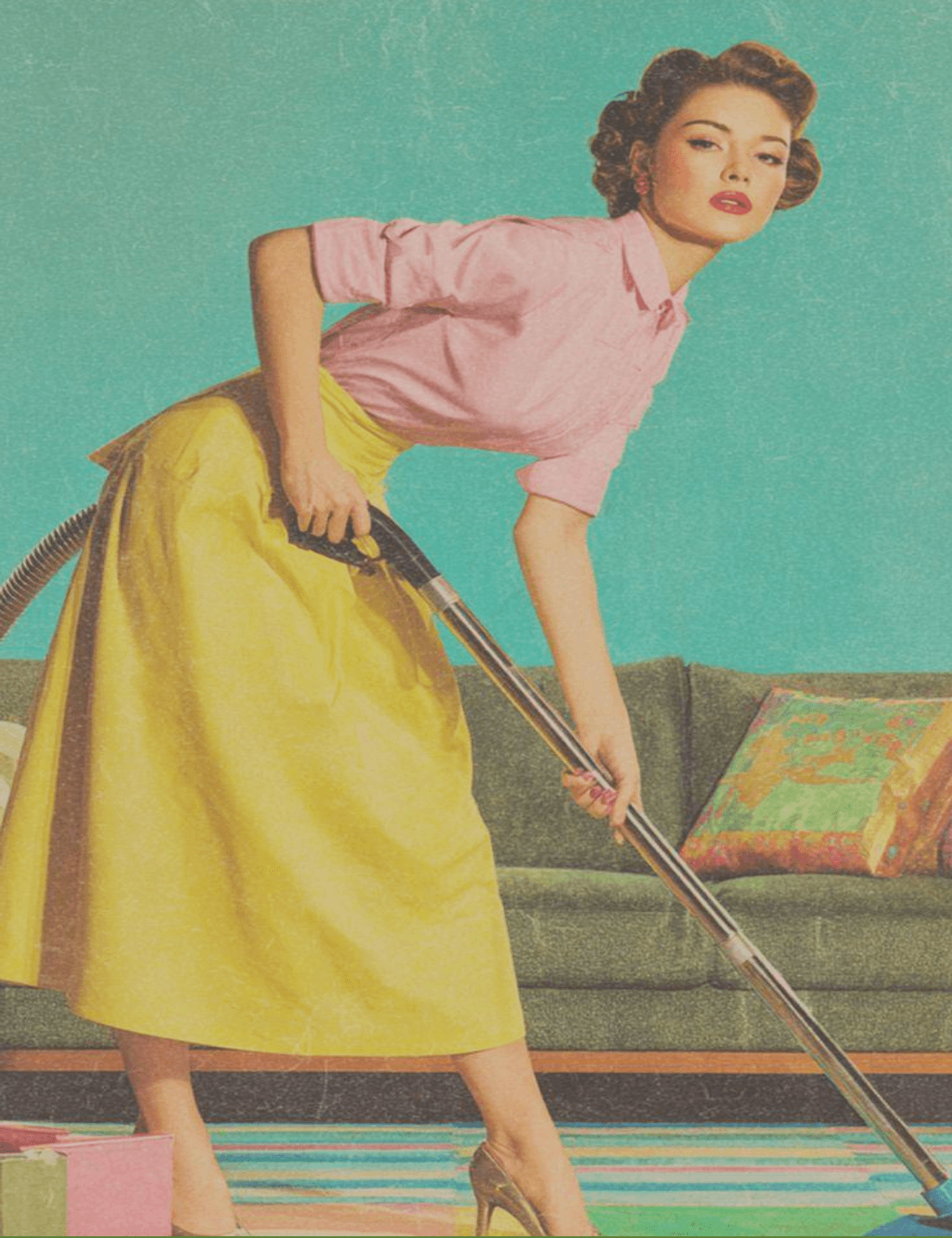 Carmela in vintage 1950s kitchen attire